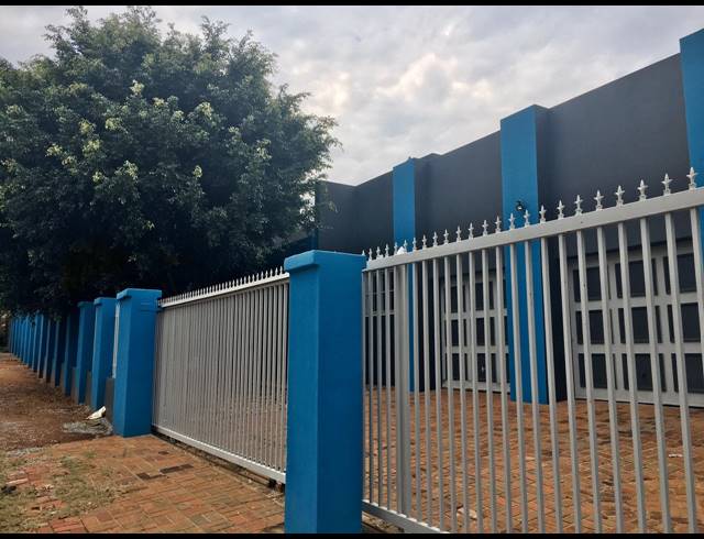 5 BEDROOM HOUSE FOR SALE IN BENDOR